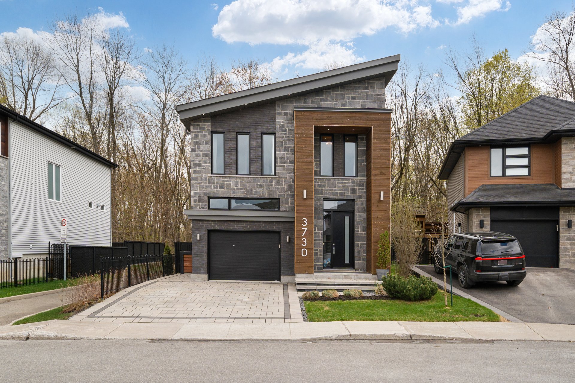 Two or more storey
                                                             for sale Laval (Fabreville)