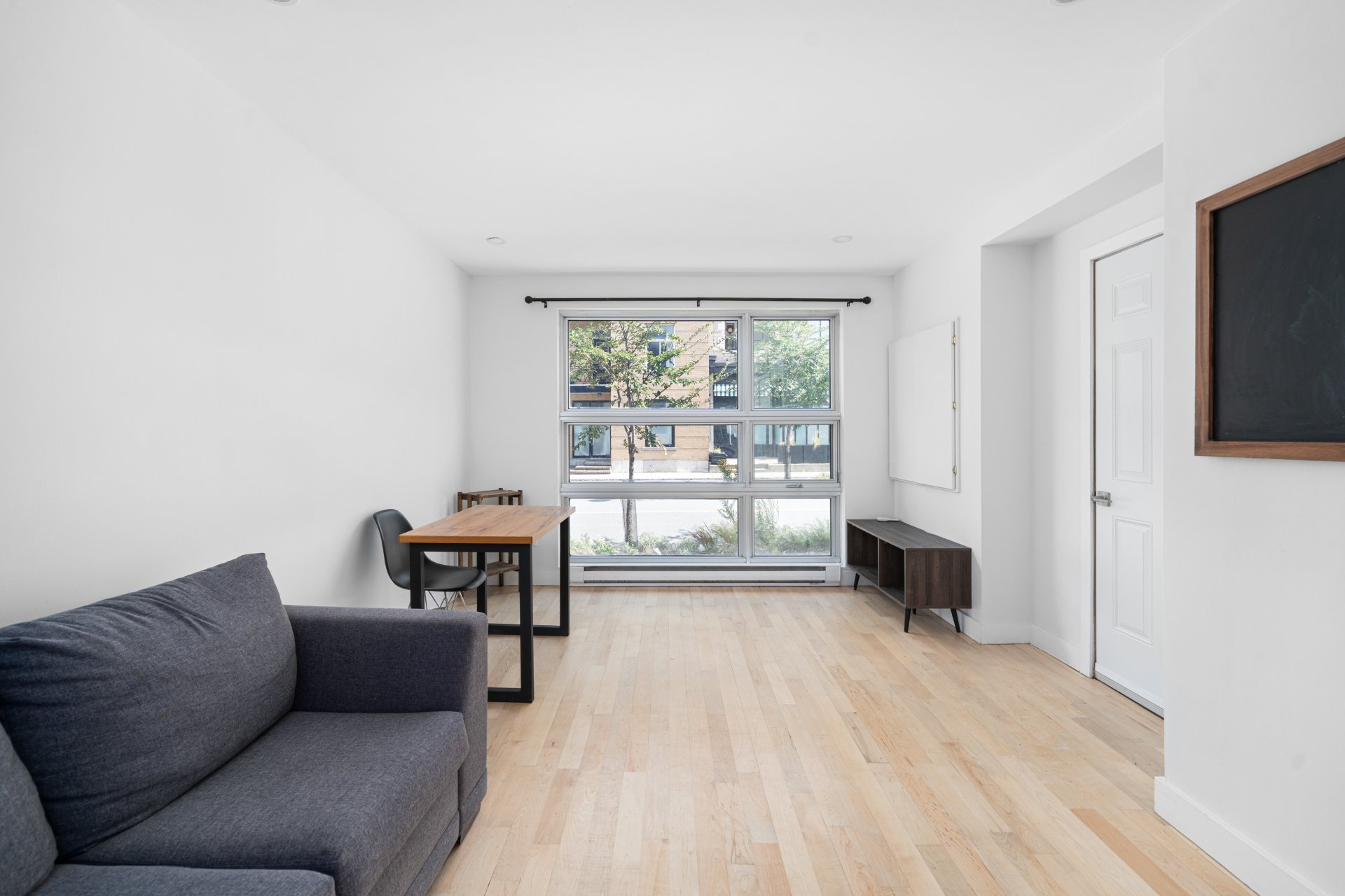 Loft / Studio
                                                            
                                                            for rent Montréal (Le Plateau-Mont-Royal)