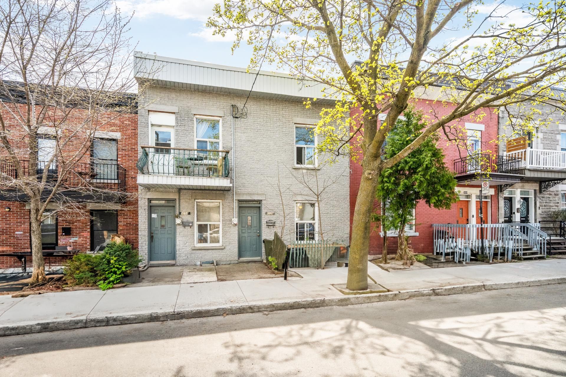 Duplex
                                                             for sale Montréal (Le Plateau-Mont-Royal)