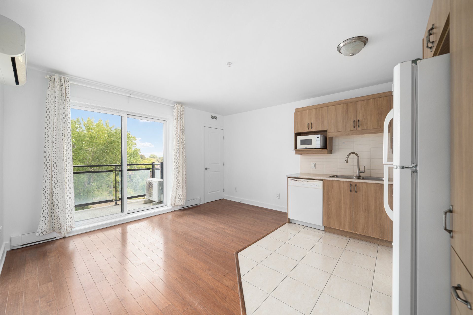 Appartement
                                            
                                            à louer Montréal (LaSalle)
