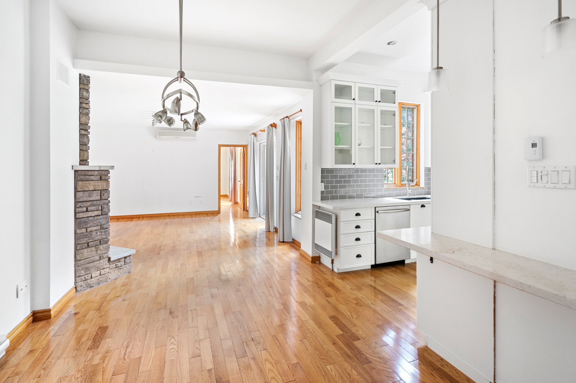Appartement
                                                            
                                                            à louer Montréal (Ville-Marie)