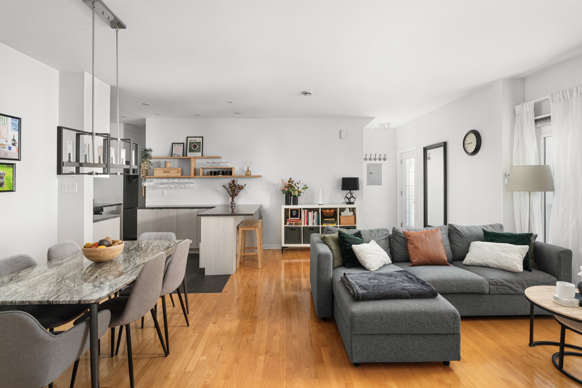 Appartement
                                                            à vendre  Montréal (Le Sud-Ouest)